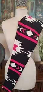 Aztec pink & black leggings